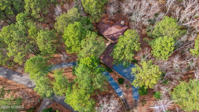 Building Photo - 120 James Creek Rd