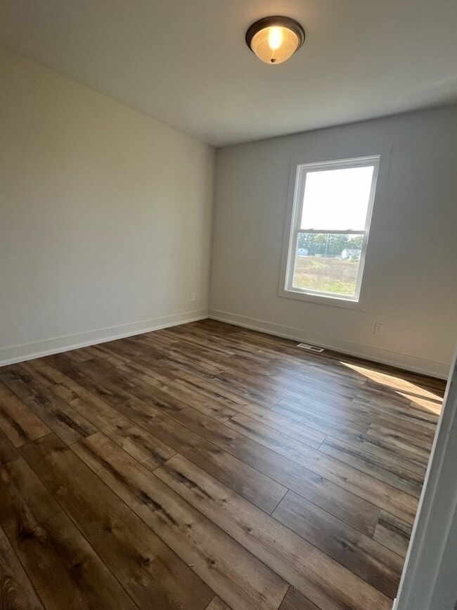 Foto del edificio - 3228 Babylon Rd