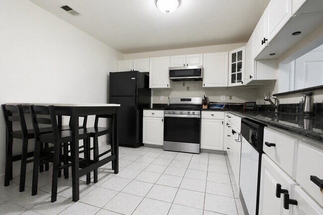 Foto del edificio - 8 Droyers Pointe Blvd