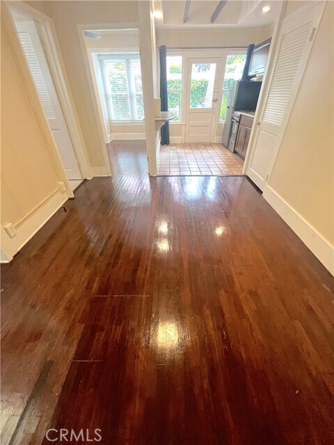 Foto del edificio - 212 N Coast Hwy