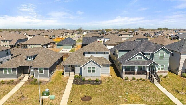 Building Photo - 368 Banff Dr