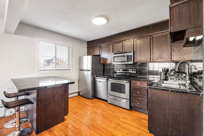 Building Photo - 2151 Hamilton St