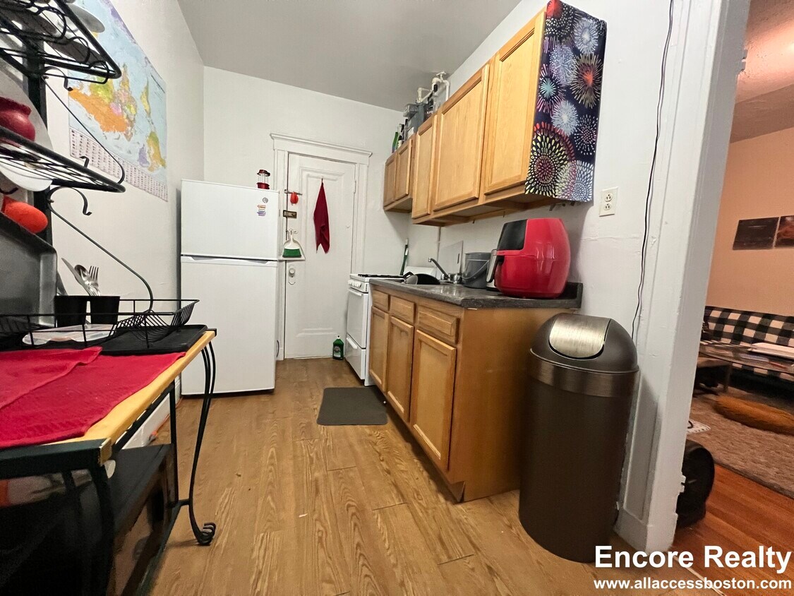 Foto principal - 200 Kelton St
