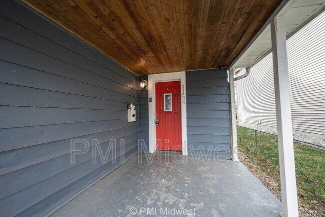 Foto del edificio - 1154 Villa Ave