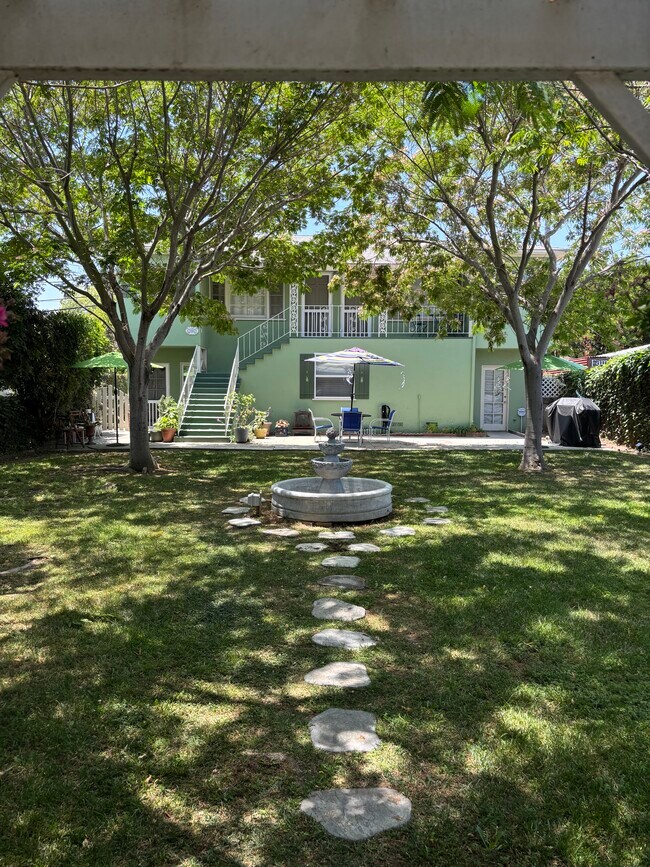 Foto del edificio - 3547 Gundry Ave