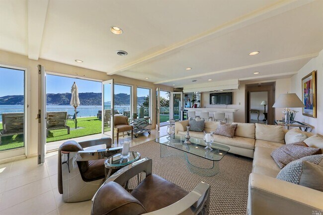 Foto del edificio - 43 Cliff Rd