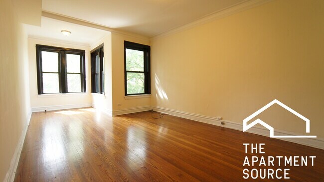 Foto del edificio - 2647 N Sawyer Ave