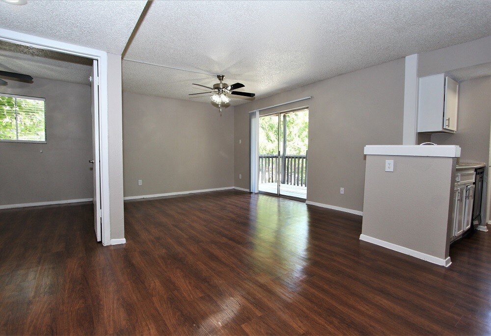 Primary Photo - 3700 Southridge Dr