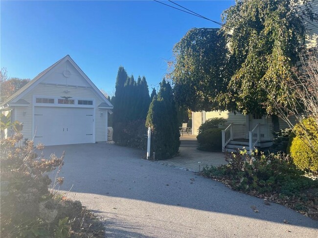 Building Photo - 1 Cobblestone Ln