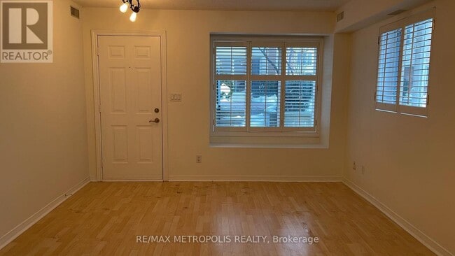 Building Photo - 208 Niagara St