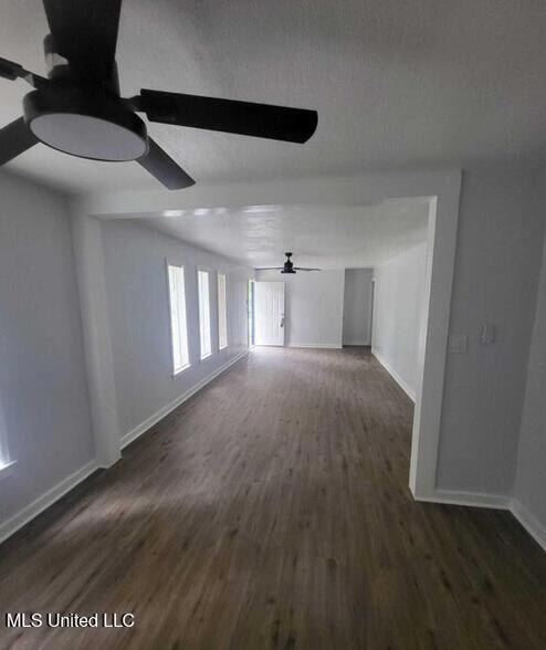 Foto del edificio - 1727 Dixie Dr