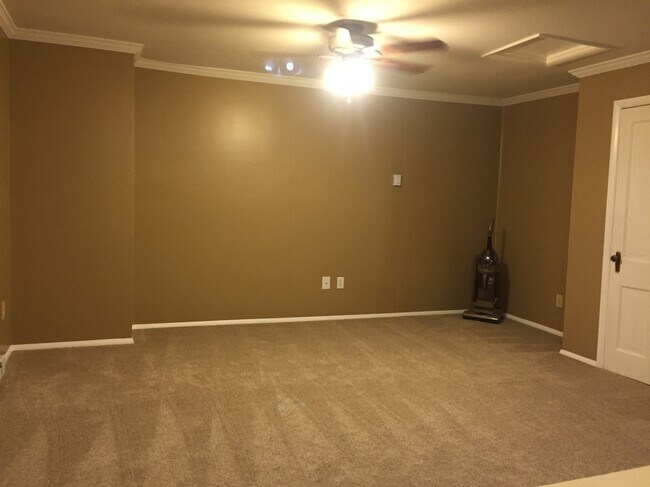 Folleto de marketing - 3558 Marion Avenue