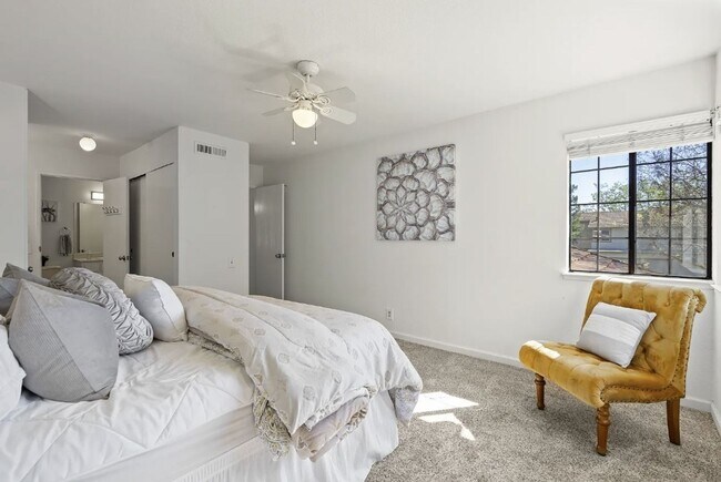 Foto del edificio - Beautifully Updated 3-Bedroom Home Near Cottle Park