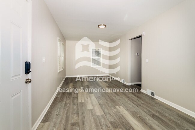 Foto del edificio - 3321 Peachtree Ave