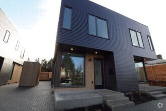 Building Photo - 1612 N Bryant St