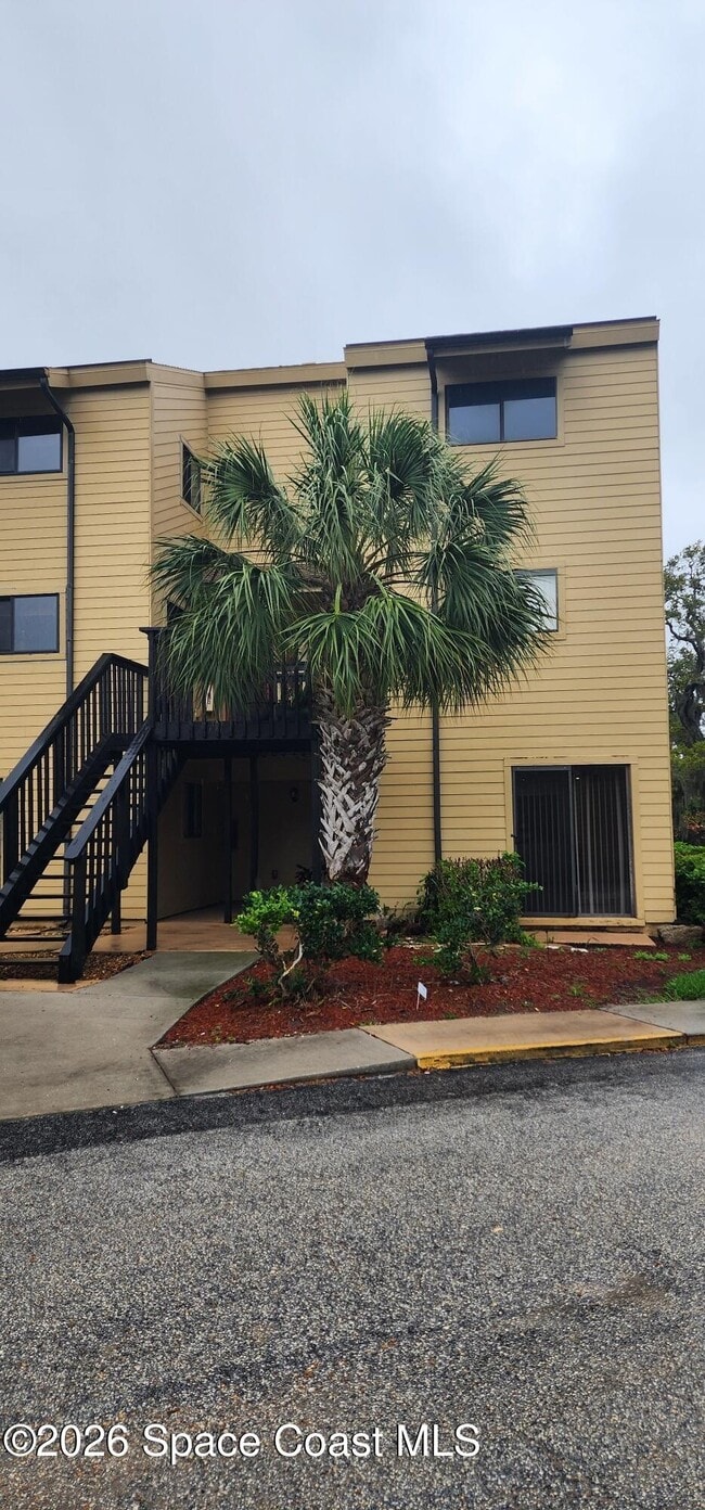 Foto del edificio - 441 N Harbor City Blvd