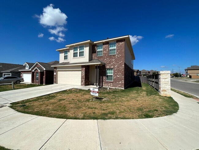 Foto del edificio - *COMING SOON!* JAW-DROPPING 4 Bedroom Home...