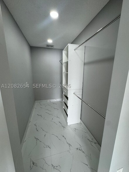 Foto del edificio - 2520 SW 55th St
