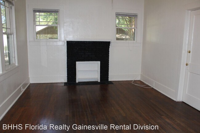Building Photo - 2 br, 1 bath House - 115 NW 20th Drive