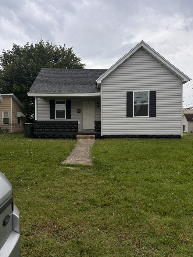 Primary Photo - 1702 McCulloch Ave