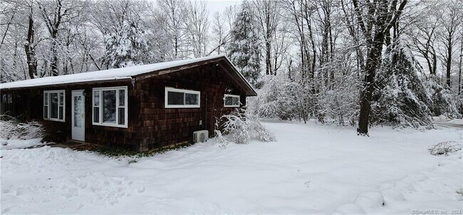 Building Photo - 133 Gavitt Rd