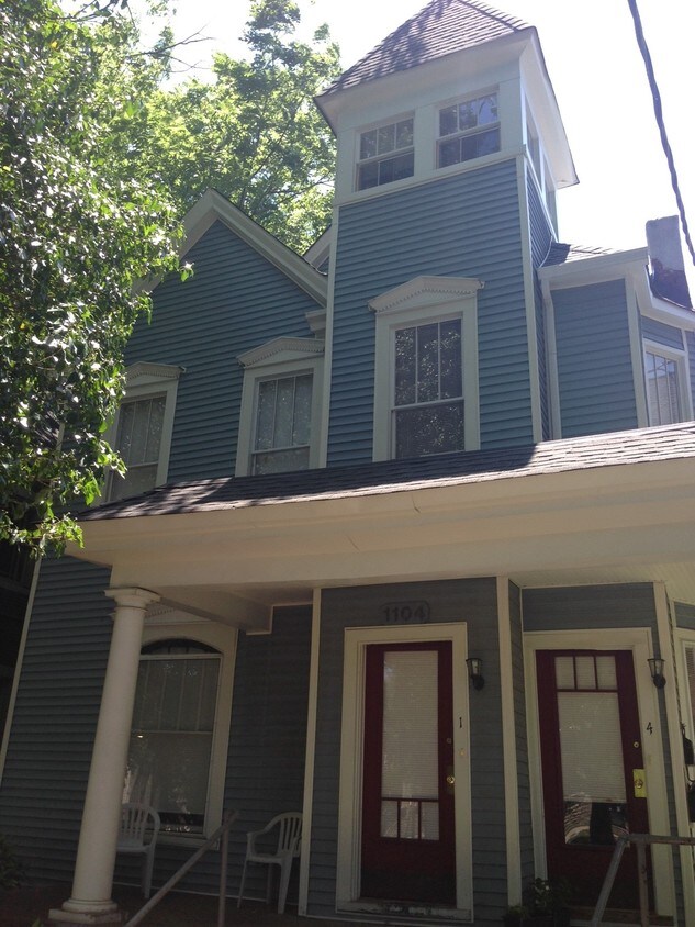 Building Photo - 1104 Cherokee Rd