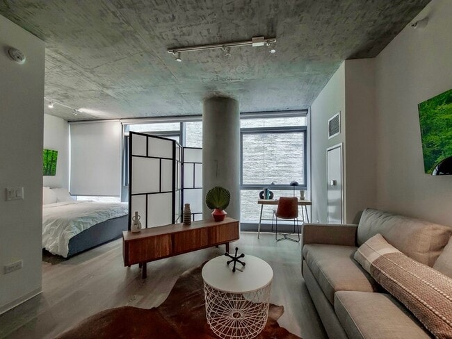 Photo - 1403 S Wabash Ave Apartment