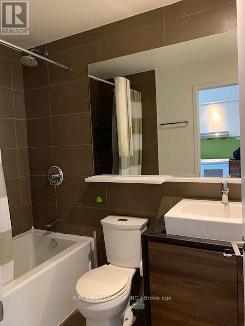 Building Photo - 121 McMahon Dr