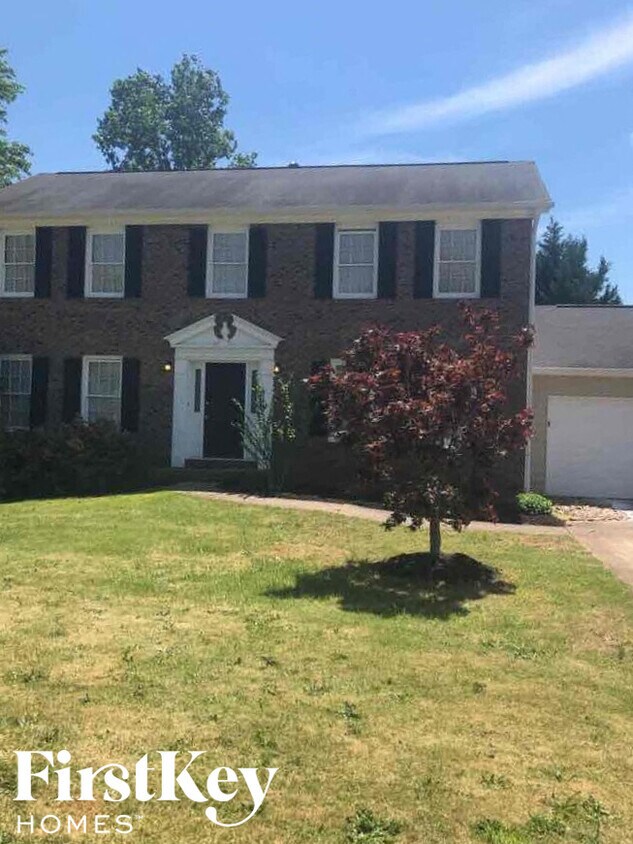 Foto principal - 1726 Ridgeway Dr