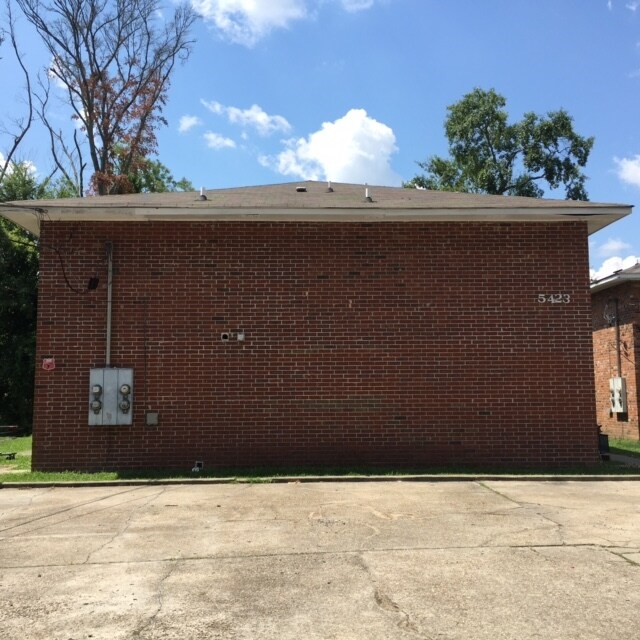 Building Photo - 5423 Nicholson Dr
