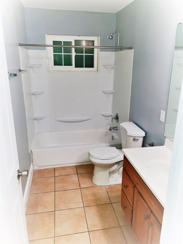 Foto del edificio - 1050 Grand Ave