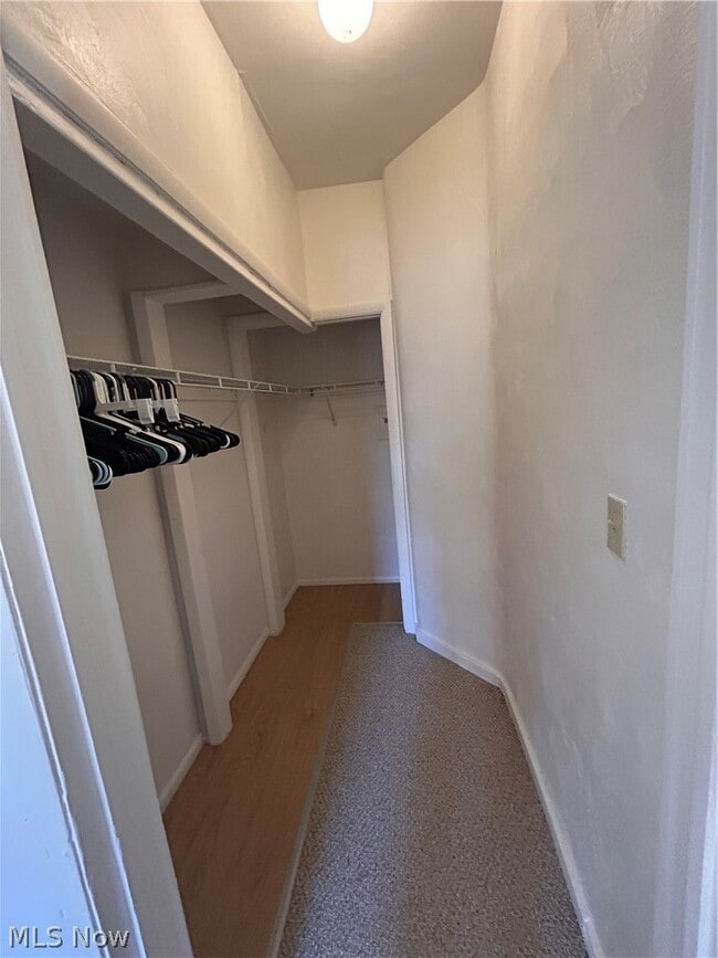 Building Photo - 1707 W 31st Pl