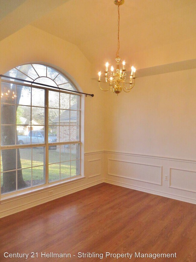 Building Photo - 3 br, 2 bath House - 108 Pecan Vista Lane