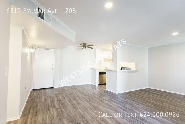 Foto del edificio - 6310 Sylmar Ave