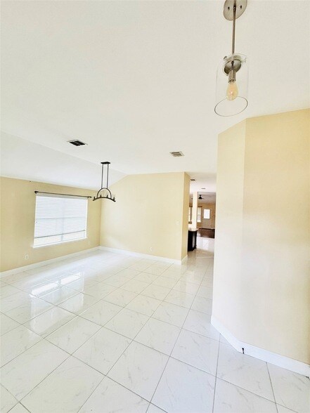 Building Photo - 1111 Mount Olive Ln