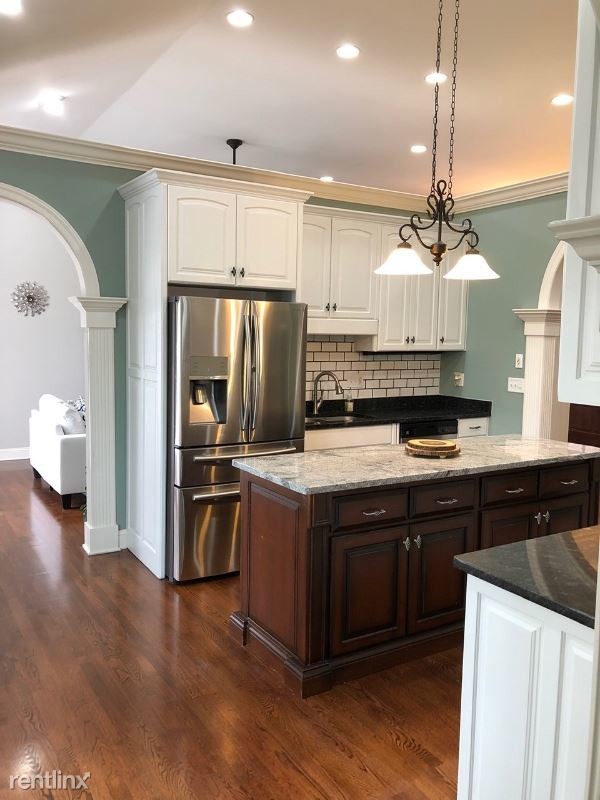 Building Photo - 8161 Rambling Rose Dr