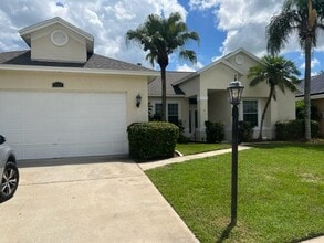 Building Photo - 3520 Ocita Dr