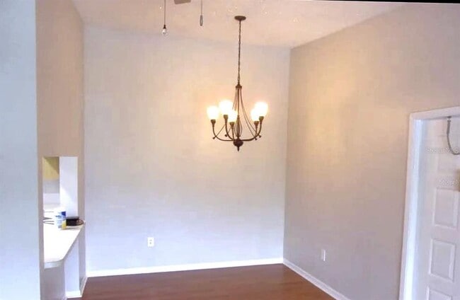 Building Photo - 1344 Pine Ridge Cir E