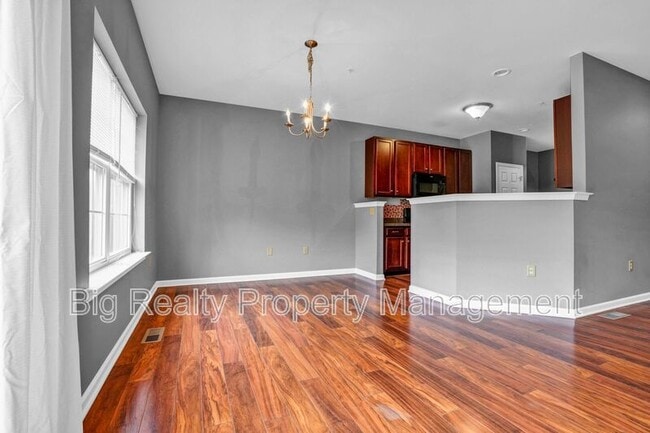 Building Photo - 2024 Morgan Hill Dr