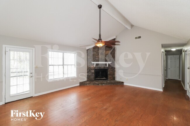 Foto del edificio - 4925 Water Fowl Ln