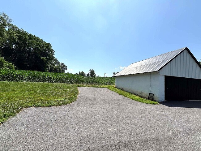 Foto del edificio - Charming Rental in Honey Brook, PA