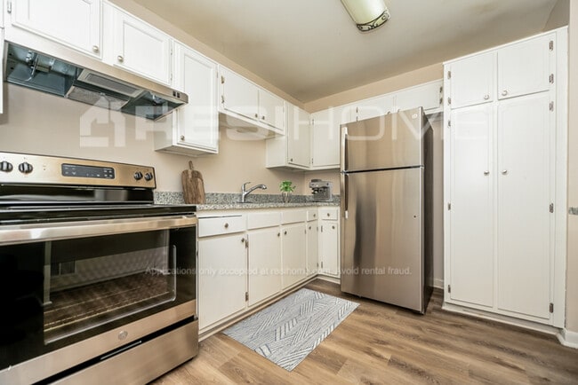 Building Photo - 4155 Conley Cir