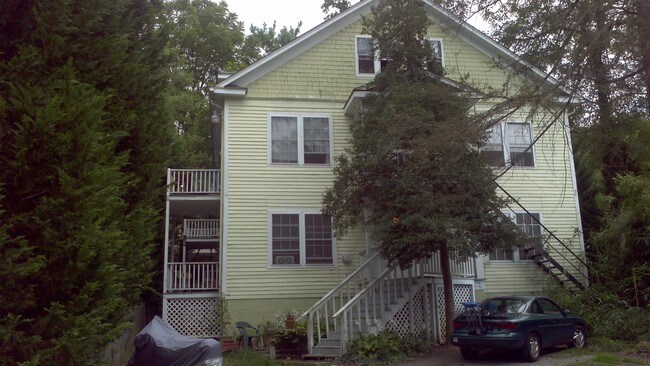 Foto del edificio - 84 Edgemont Rd