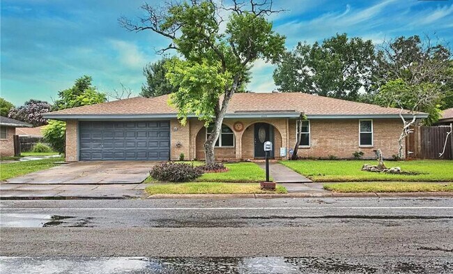Building Photo - 4022 Killarmet Dr