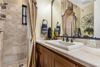 Building Photo - 9145 Tesoras Dr