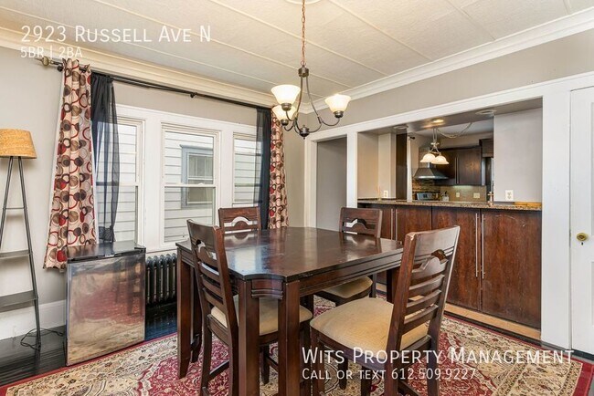 Foto del edificio - 2923 Russell Ave N
