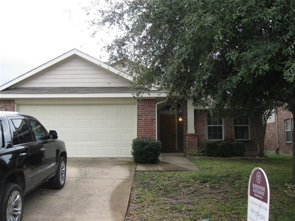 1033 Grimes Dr, Forney, TX 75126 House Rental in Forney, TX