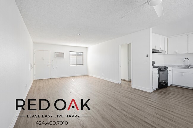 Foto del edificio - ~1 Month FREE~ Welcoming Two Bedroom with ...