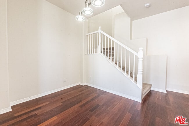 Building Photo - 5402 W 149th Pl