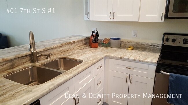 Foto del edificio - 401 7th St S